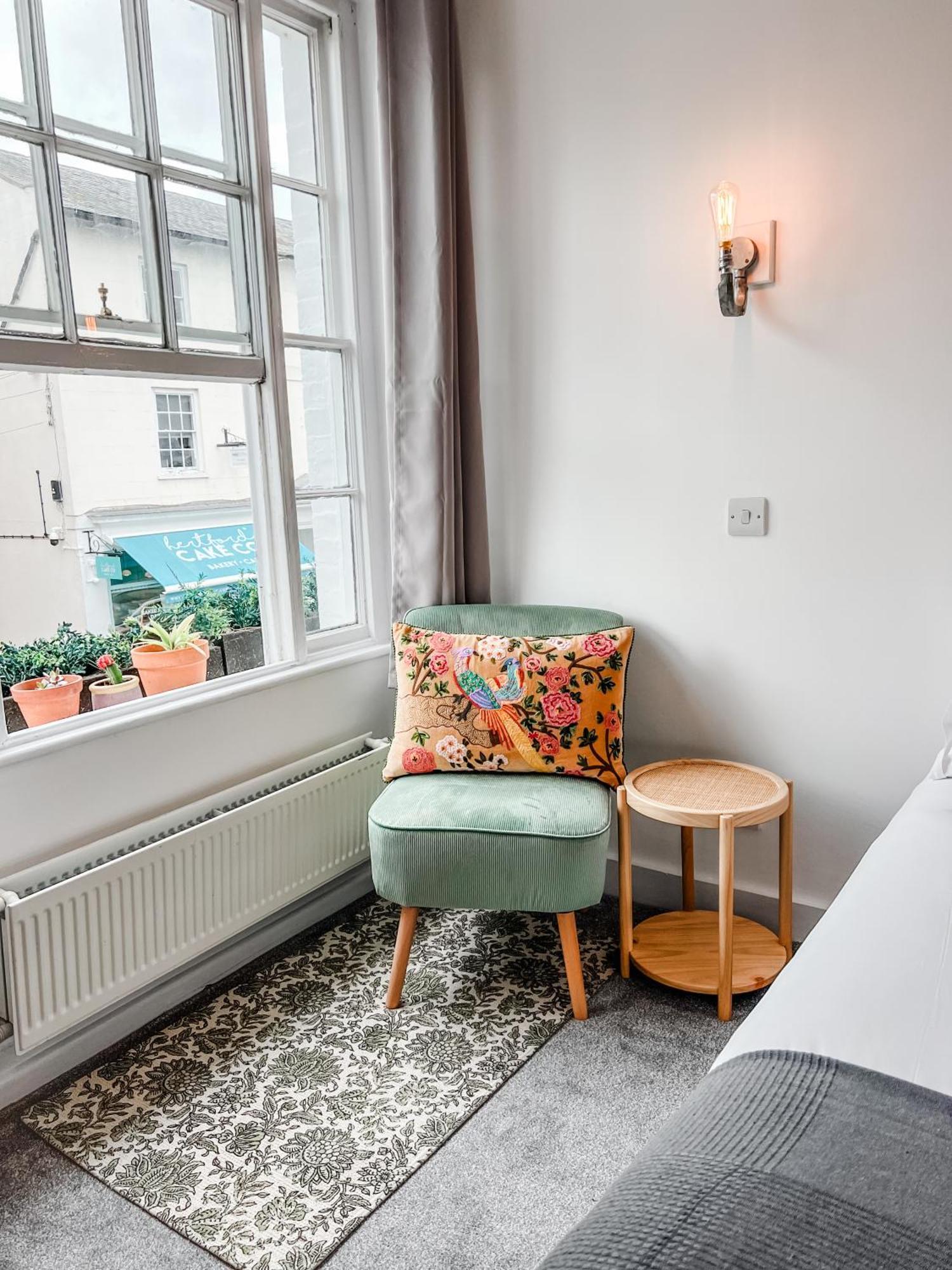 Dog And Whistle Pub Hotel Хертфорд Екстериор снимка